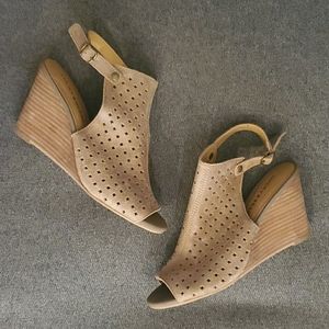 Lucky Brand Wedge Heels